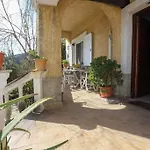 “Katerina\'S Guest House”